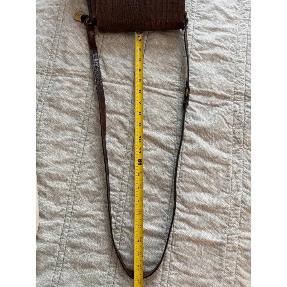 Brahmin Brown Croc Embossed Leather Shoulder Crossbody Front Flap Bag Vintage
